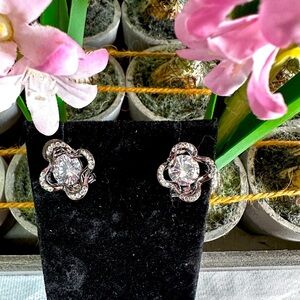 E43- Fashion Jewelry Black Silver Earrings with Rhinestones in BN condition